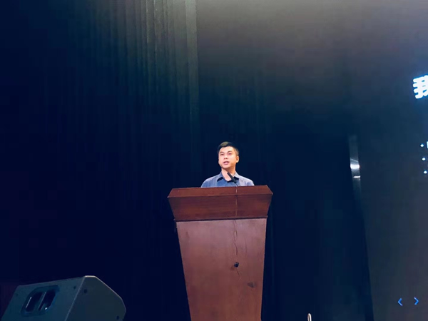 优秀毕业生何波发言.png