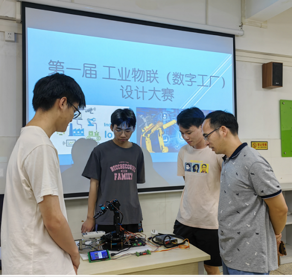 8b932e28ee0839fac39d510103e02d86.png
